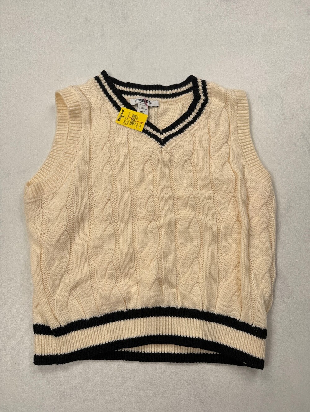 RSQ Cable Sweater Vest Cream Modern Preppy - Girls XL